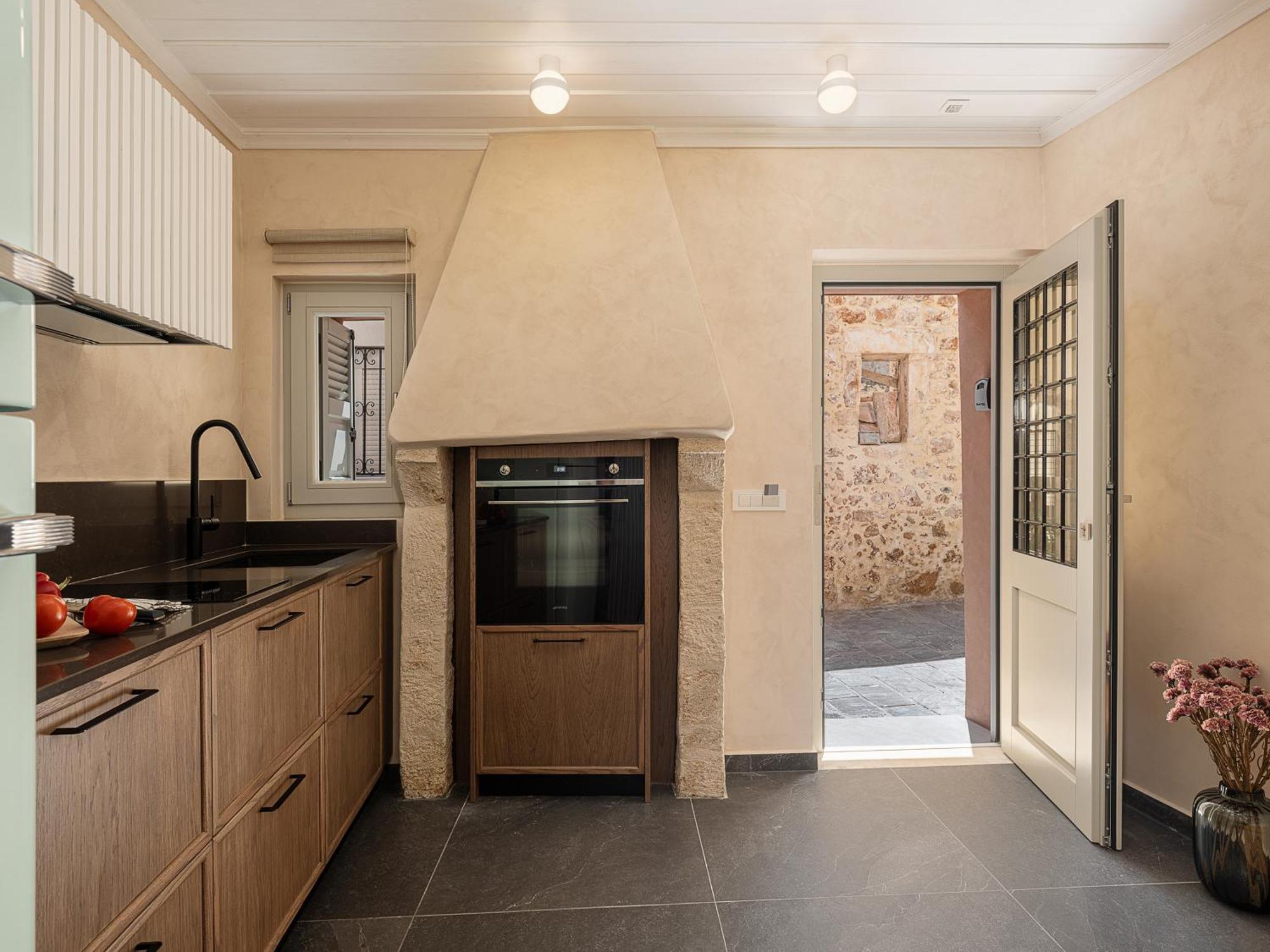 Casa vacanze Monk 27 - Next To Old Venetian Harbor La Canea